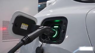 Producción sostenida de alta potencia habilitada por el sistema de refrigeración líquida de cobertura completa