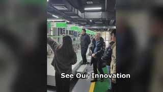 El cliente viene a visitar nuestra empresa.