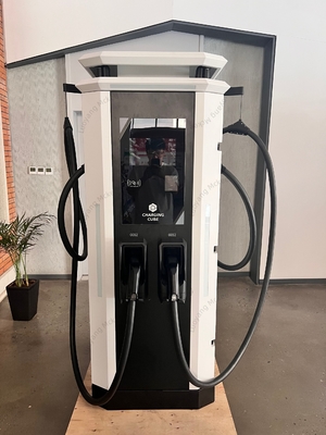 Un buen precio. Estación de carga de automóviles eléctricos de carga de DC 120kW Nivel 3 carretera en línea