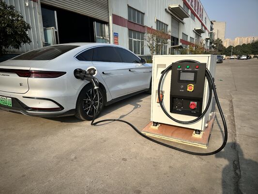 Un buen precio. Banco de energía de almacenamiento de energía móvil Cargador de corriente continua 80kWH 85kW Refrigeración líquida IP54 7 pulgadas Pantalla táctil 7m Cable CCS1 CCS2 CHAdeMO GBT pistola de carga Tesla En línea