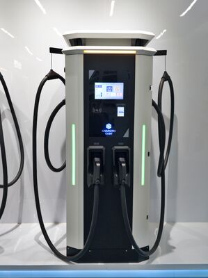 Dispensador Urbano Compacto de 60kW con Toma Única 200A para Venta al por Menor, Estacionamiento, Caja a Prueba de Intemperie IP54